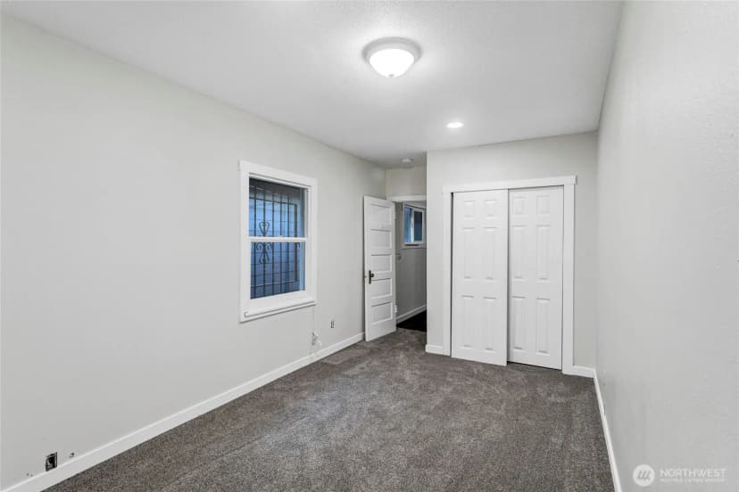 Property photo for 13026 Lake City Boulevard Sw, Lakewood photo 9
