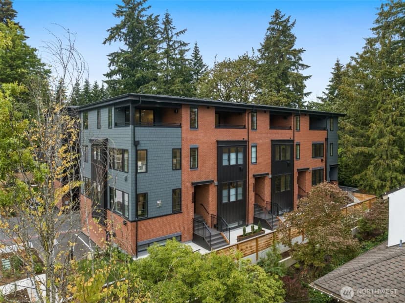 Property photo for 11223 Ne 13th Lane, Bellevue photo 36