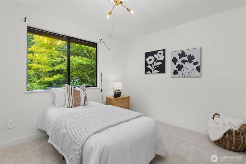 Property photo for 21803 Ne 17th Court, Sammamish photo 26