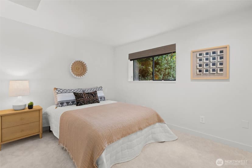 Property photo for 21803 Ne 17th Court, Sammamish photo 21