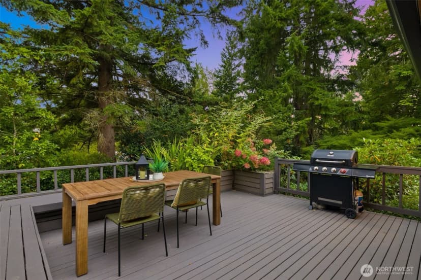 Property photo for 21803 Ne 17th Court, Sammamish photo 10