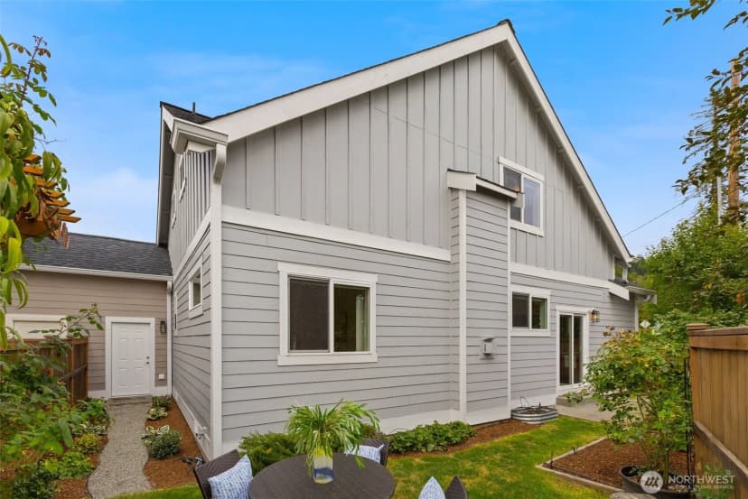 Property photo for 221 1st Place Ne, Issaquah photo 22