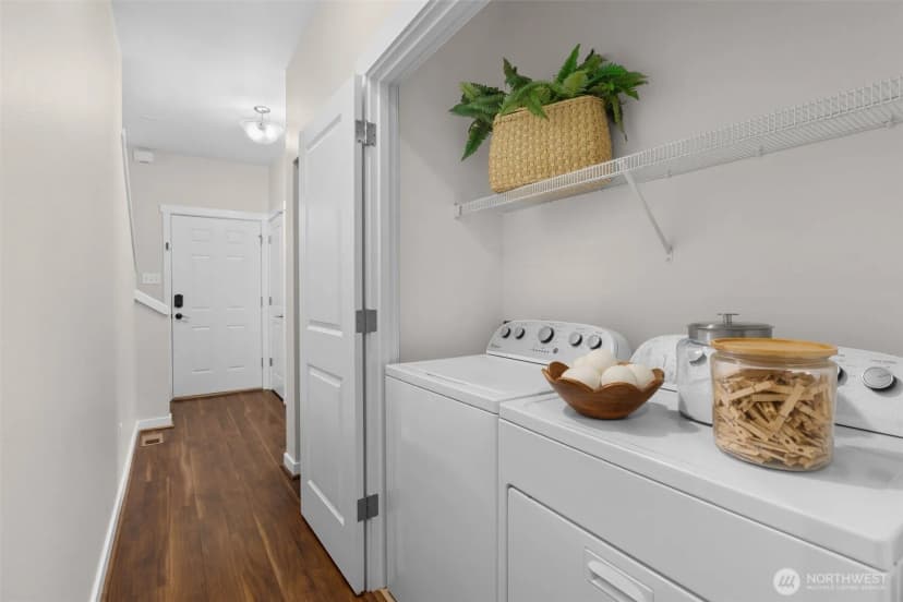 Property photo for 221 1st Place Ne, Issaquah photo 18
