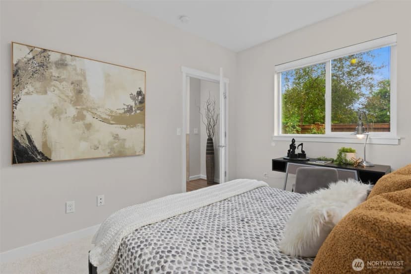 Property photo for 221 1st Place Ne, Issaquah photo 13
