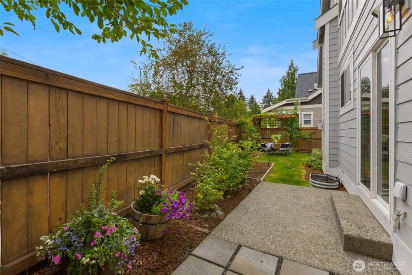 Property photo for 221 1st Place Ne, Issaquah photo 20