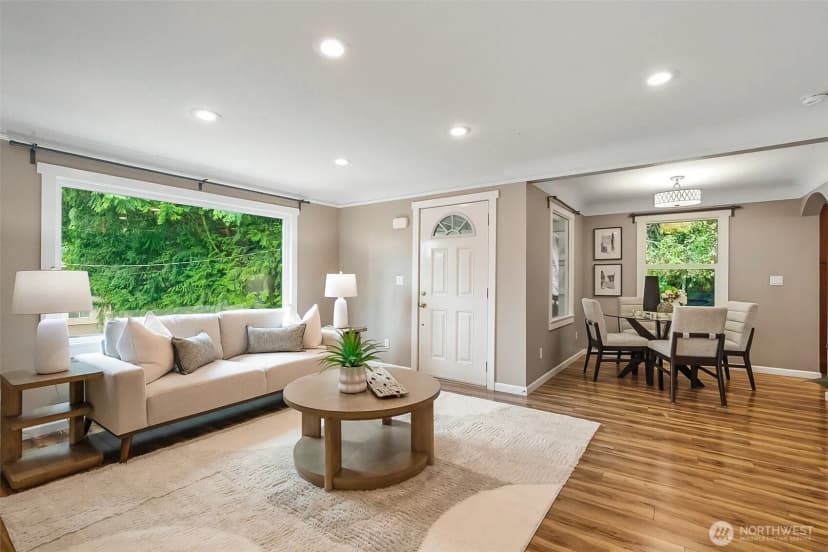 Property photo for 8800 Ravenna Avenue Ne, Seattle photo 2