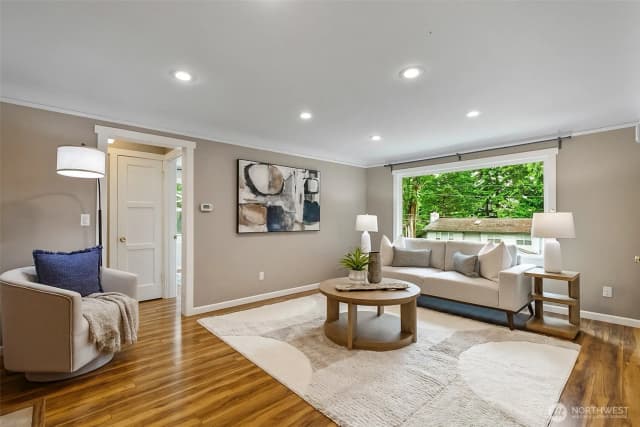Property photo for 8800 Ravenna Avenue Ne, Seattle photo 3