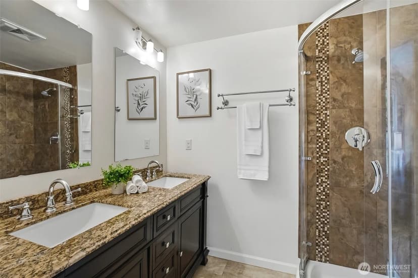Property photo for 8800 Ravenna Avenue Ne, Seattle photo 10