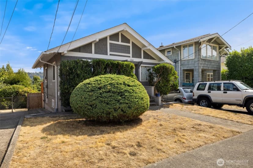 Property photo for 1722 Dexter Avenue N, Seattle photo 11