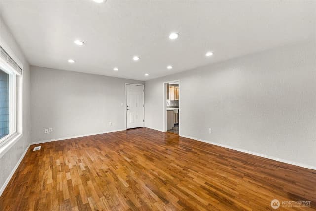 Property photo for 4314 N Highland Avenue, Tacoma photo 4