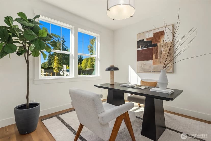 Property photo for 12507 Ne 94th Street, Kirkland photo 3