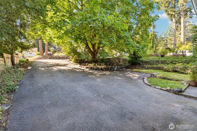 Property photo for 1632 Ne Perkins Way, Shoreline photo 34