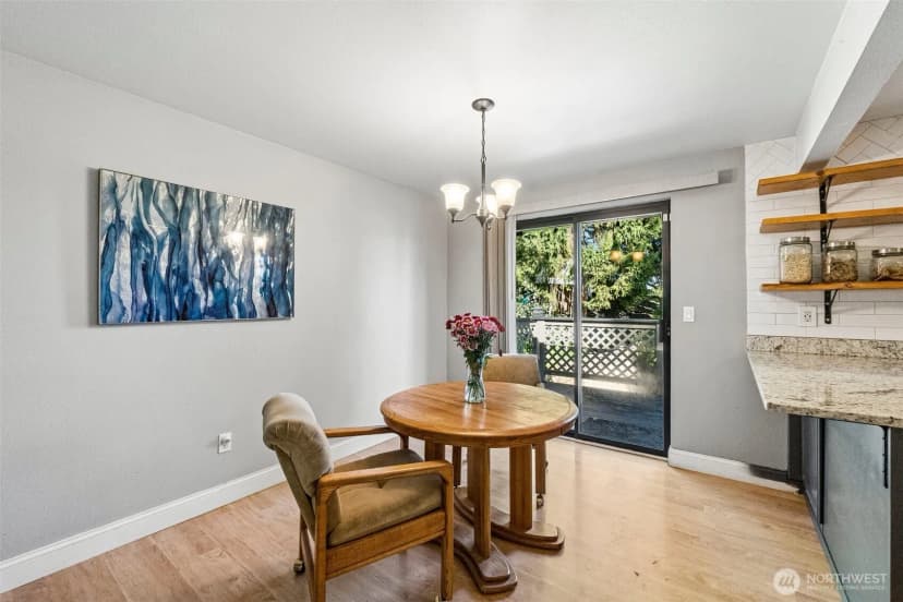 Property photo for 1632 Ne Perkins Way, Shoreline photo 6