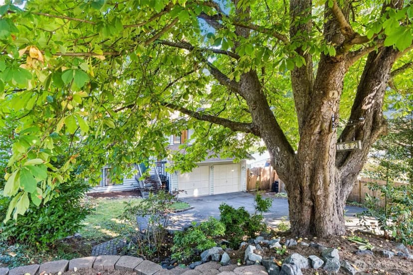 Property photo for 1632 Ne Perkins Way, Shoreline photo 37