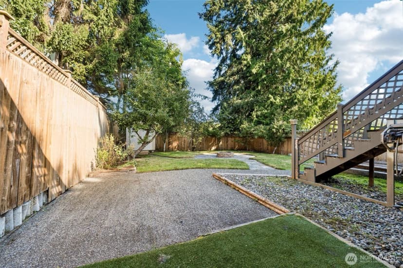 Property photo for 1632 Ne Perkins Way, Shoreline photo 32