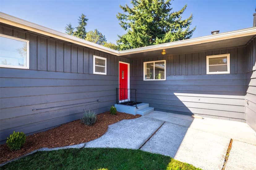 Property photo for 30025 14th Avenue S, Federal Way photo 3