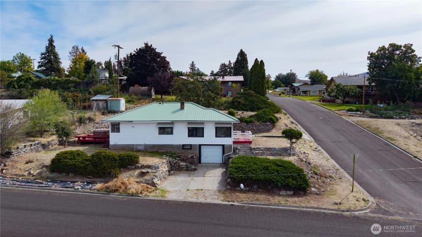 Property photo for 121 Sw 121 Street, Tonasket photo 23