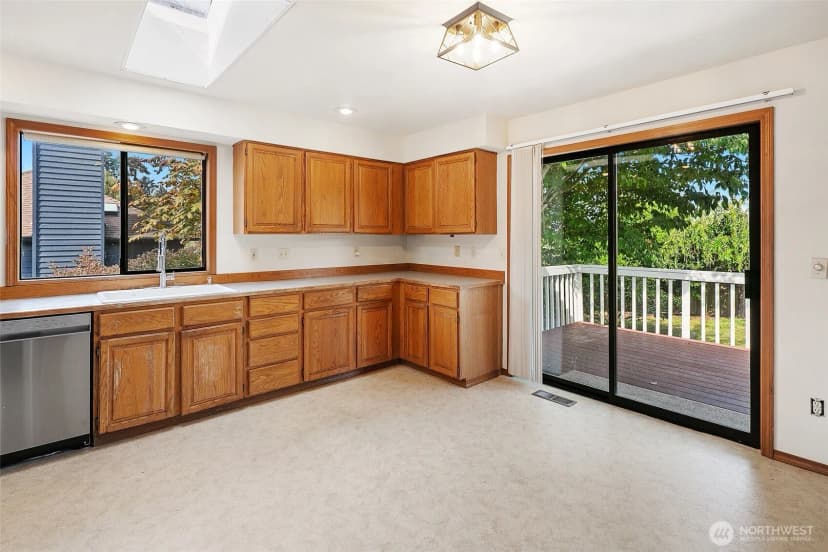 Property photo for 7217 67th Place Ne, Marysville photo 15