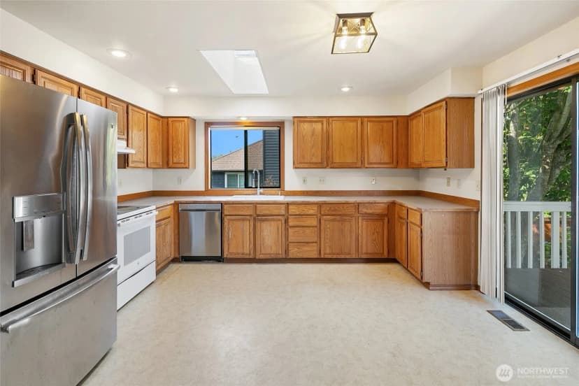 Property photo for 7217 67th Place Ne, Marysville photo 18