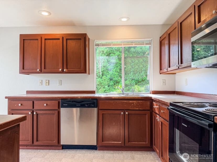 Property photo for 16206 2nd Place W, Lynnwood photo 5
