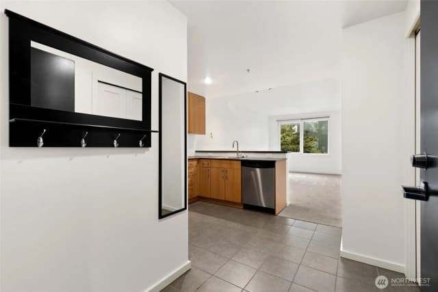 Property photo for 76 Cedar Street #313, Seattle photo 4