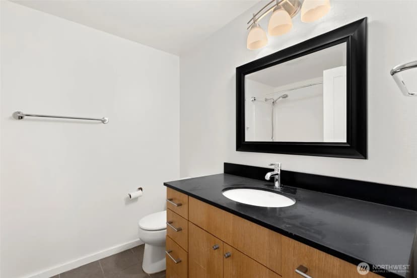 Property photo for 76 Cedar Street #313, Seattle photo 13