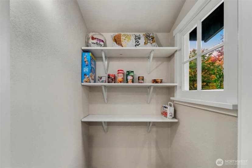Property photo for 9338 39th Avenue S, Seattle photo 19