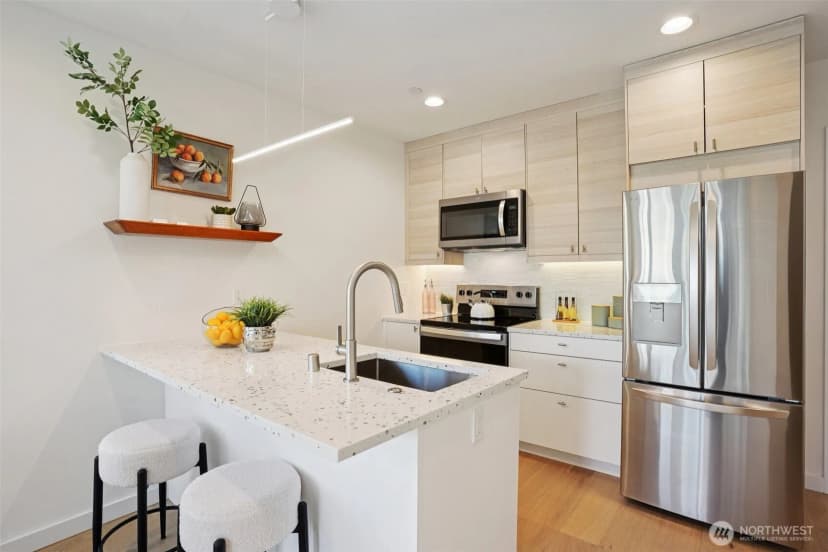 Property photo for 6211 12th Avenue Ne, Seattle photo 12