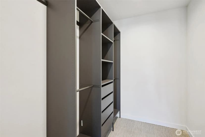 Property photo for 6211 12th Avenue Ne, Seattle photo 23