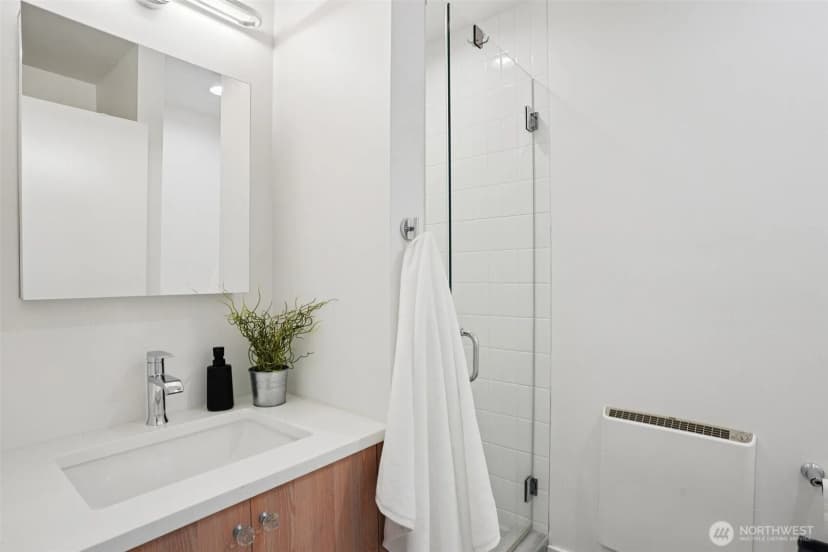 Property photo for 6211 12th Avenue Ne, Seattle photo 27
