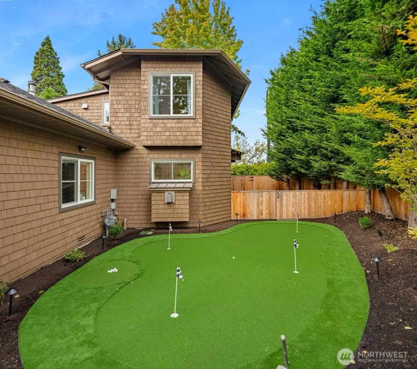 Property photo for 701 20th Avenue W, Kirkland photo 33