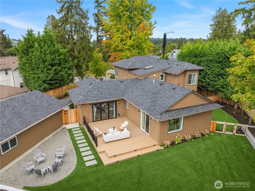 Property photo for 701 20th Avenue W, Kirkland photo 28