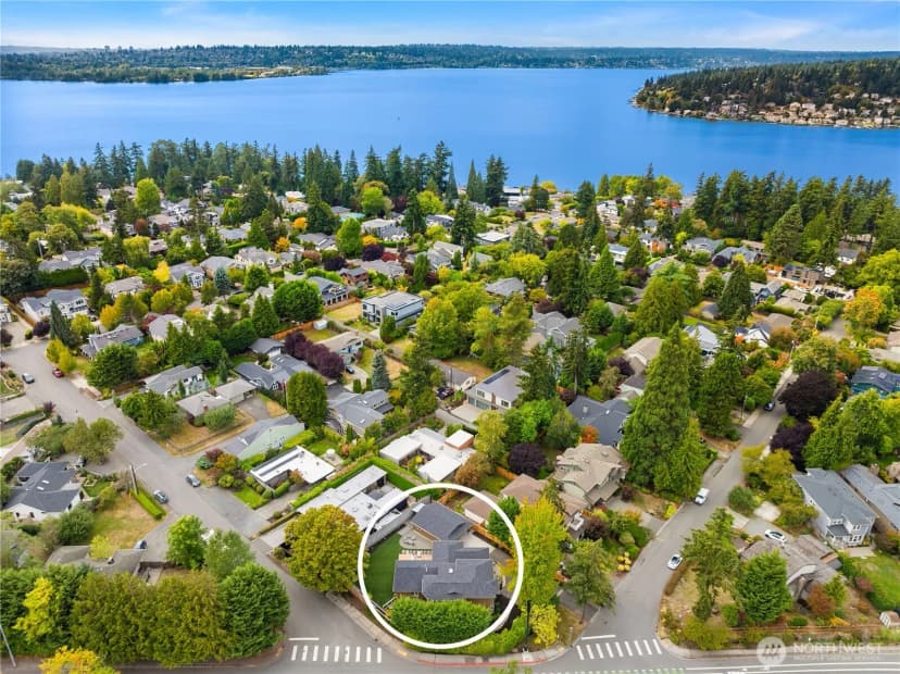 Property photo for 701 20th Avenue W, Kirkland photo 37