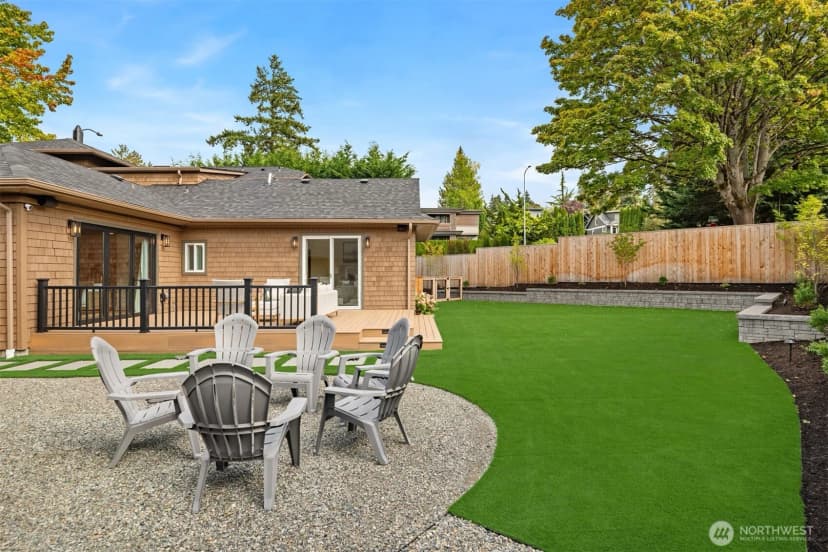 Property photo for 701 20th Avenue W, Kirkland photo 32