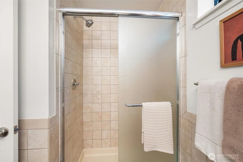 Property photo for 1800 N 105th Street #101, Seattle photo 21