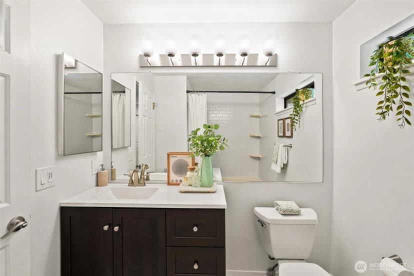 Property photo for 1800 N 105th Street #101, Seattle photo 23