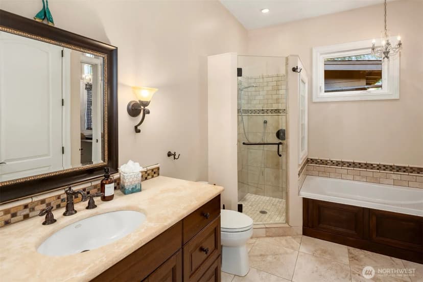Property photo for 1736 125th Avenue Se, Bellevue photo 23