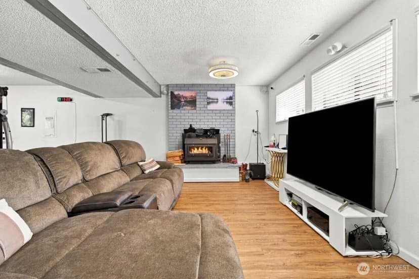 Property photo for 5364 Pineridge Drive Ne, Bremerton photo 33