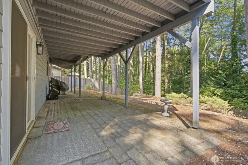 Property photo for 5364 Pineridge Drive Ne, Bremerton photo 4