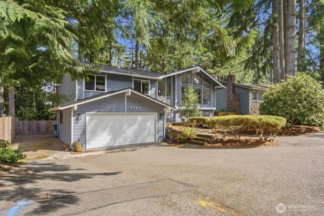 Property photo for 5364 Pineridge Drive Ne, Bremerton photo 2