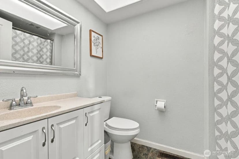 Property photo for 5364 Pineridge Drive Ne, Bremerton photo 30