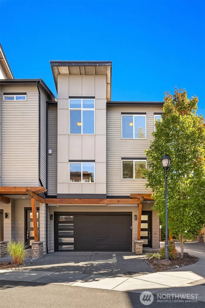 Property photo for 19225 Damson Road #d4, Lynnwood