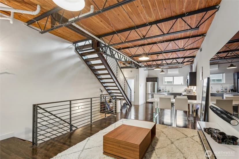 Property photo for 2377 Harbor Avenue Sw, Seattle