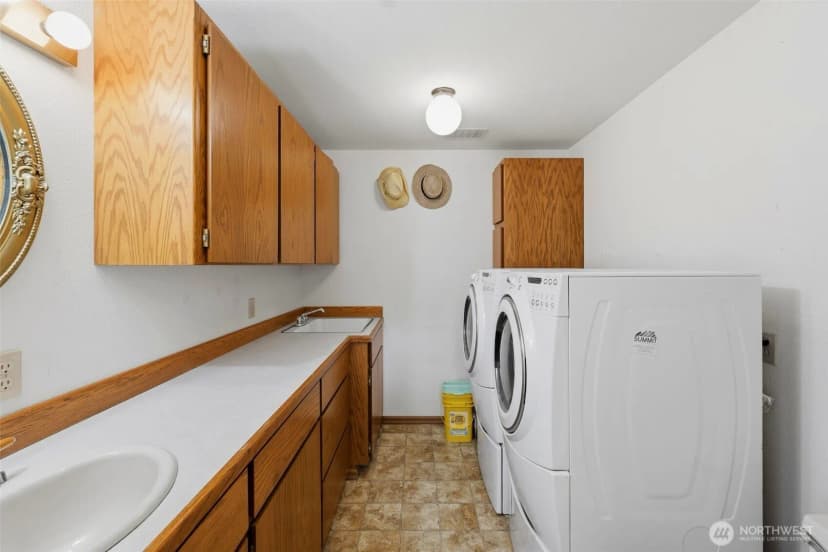 Property photo for 4440 Paradise Avenue W, University Place photo 24