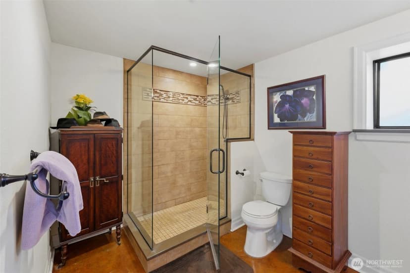 Property photo for 4440 Paradise Avenue W, University Place photo 28