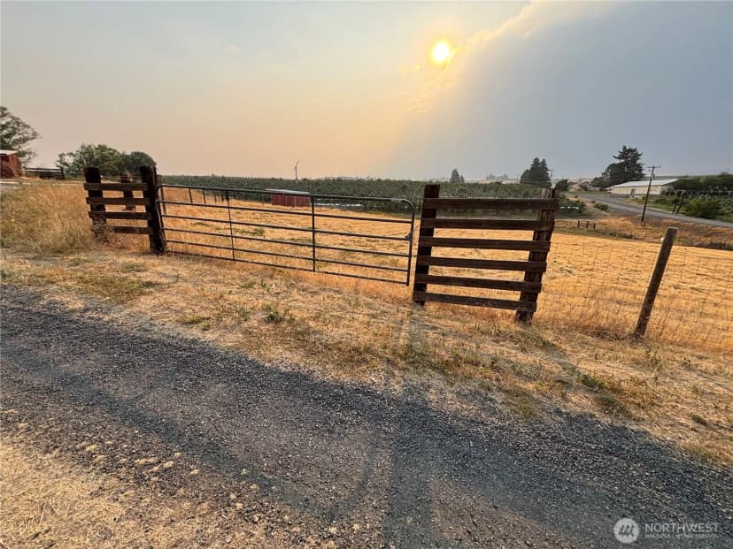 Property photo for 1701 Reservoir Loop Road, Selah photo 14