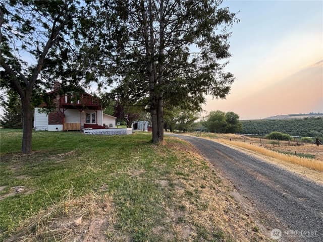 Property photo for 1701 Reservoir Loop Road, Selah photo 5