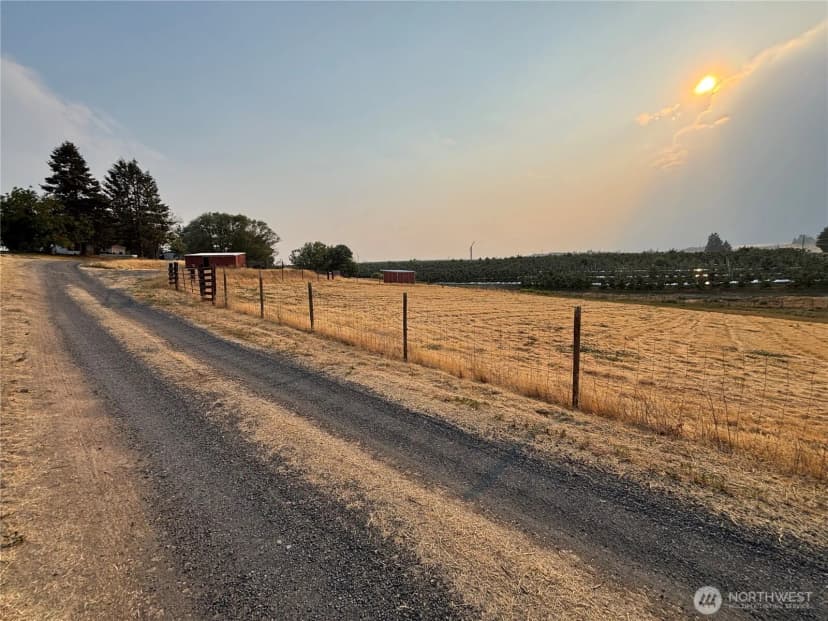 Property photo for 1701 Reservoir Loop Road, Selah photo 17