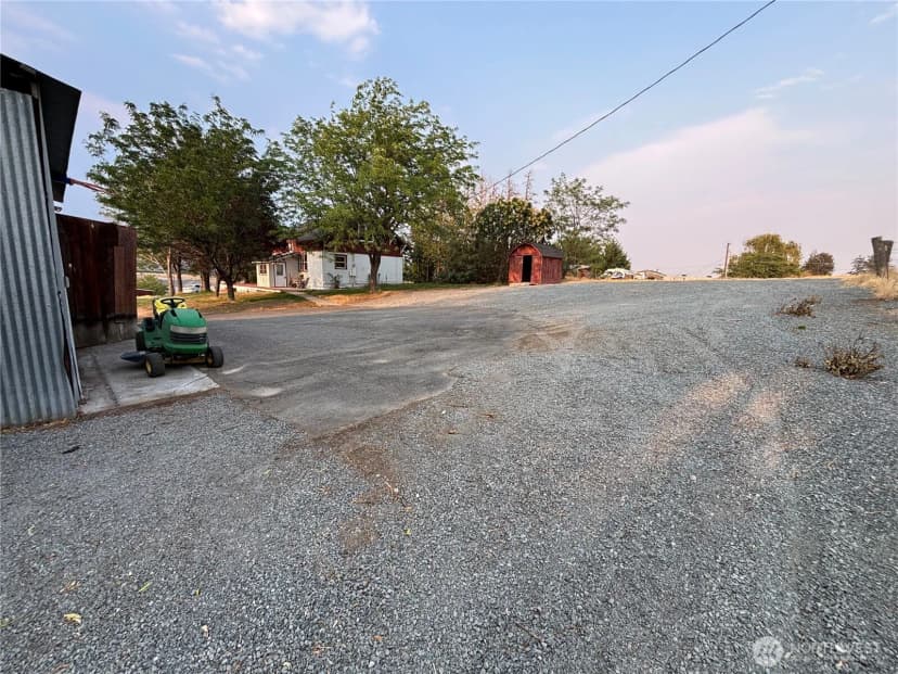 Property photo for 1701 Reservoir Loop Road, Selah photo 12