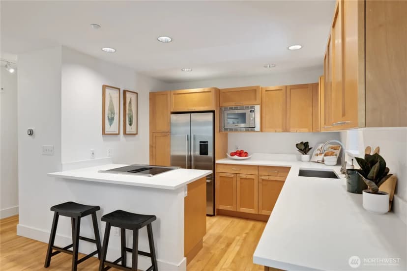 Property photo for 3648 Francis Avenue N #d, Seattle photo 12